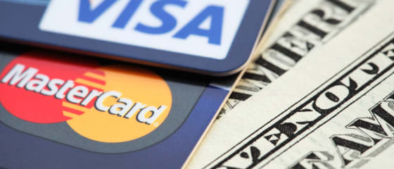 Debetné verzus kreditné karty Mastercard pre vklady v online kasíne